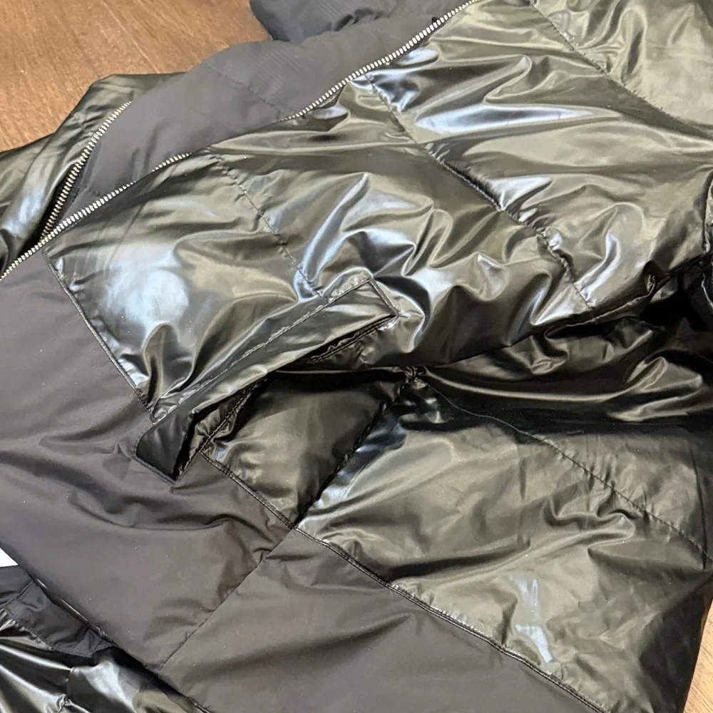 J.Crew Women’s Reversible Metallic Puffer Black Coat Hooded Small? C20-005
